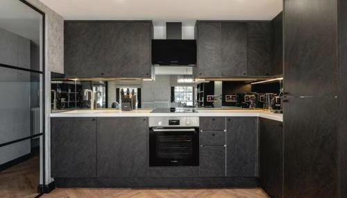 Near Transport - Fireplace - WiFi - Sleeps 2 - Foto 3, stove, dishwasher, toaster, minibar