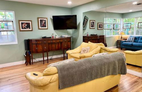 Tango Mango House with Private Hot Tub - Foto 43