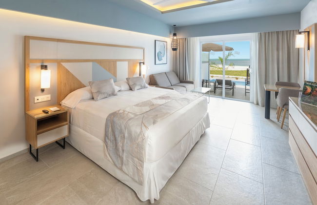 Hotel Riu Caribe - All Inclusive - Photo 15