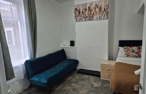 Cozy 4Bedroom Home in Hermitage Street Rishton - Foto 9