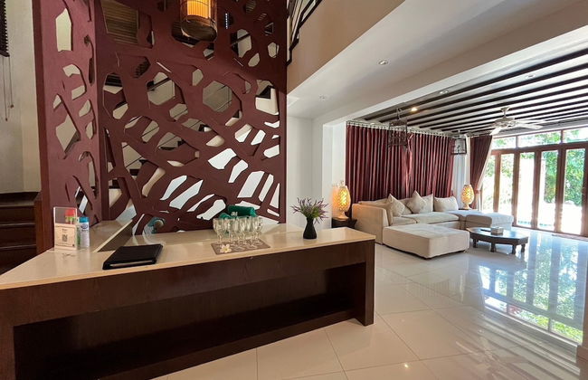 Amatapura Beach Villa 1 - Photo 2