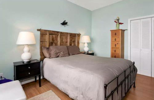 Amazing Sunrise at Coastal Luxury Cabin Rental on Herron Island with Fire Pit and Paddle Boarding near Olympia, Washington - Foto 18