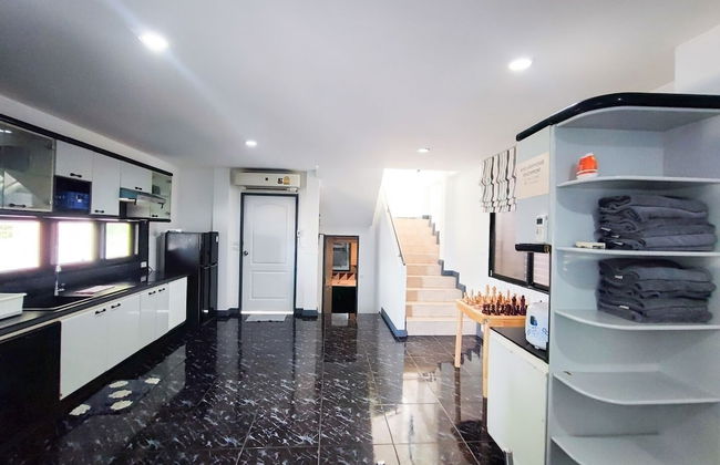 GAO Lighthouse Phala Beachfront - Photo 25