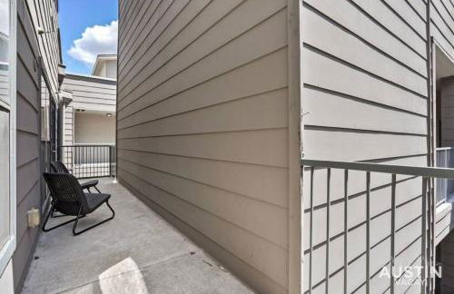 Spiral Stairs to Loft Bedroom Balcony with Shade - Foto 34