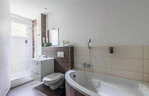 Centrally located 2-room apartment - Foto 30