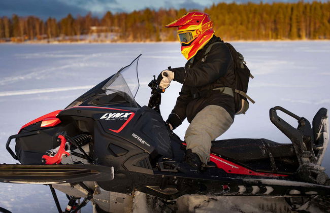Aventura de moto de neve por Rovaniemi - Foto 1