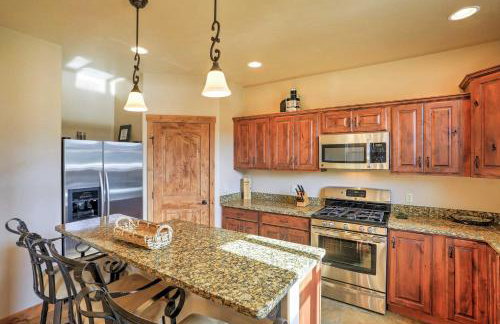 Chic Pagosa Springs Condo w/ Porch - Walk to Shops - Foto 8