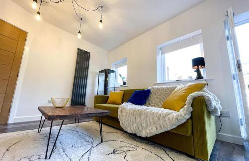 Juliet Beautiful 1 bedroom, central, modern space. - Photo 18