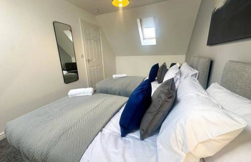 No 44 by Blue Skies Stays - Photo 24