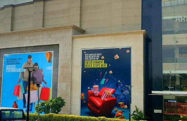 Modern City Retreat 2bhk Paras Fortis Balcony - Photo 31