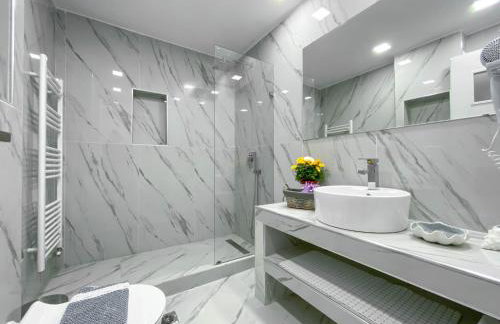 6 Bed Villa - Sleeps 15 - Pets - Pool - Jacuzzi - Foto 9