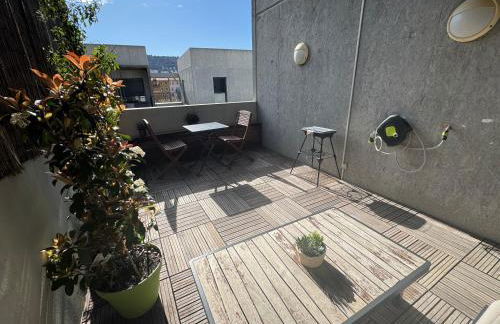 Beau Studio avec belle terrasse au centre ville de Nice - Foto 1