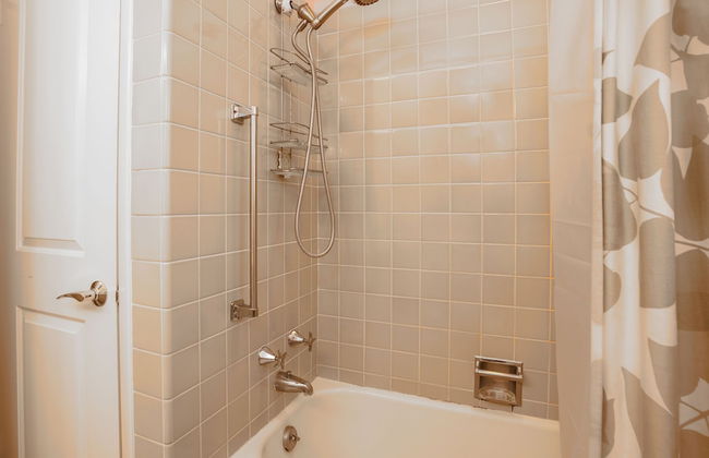 The Doctors Inn Lake Geneva Escape for 8! - Foto 29