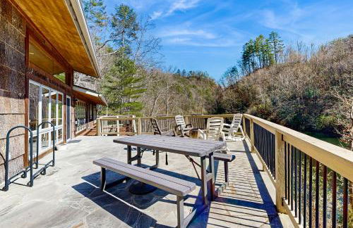 5 Bed 4 Bath Vacation home in Tuckasegee - Foto 25