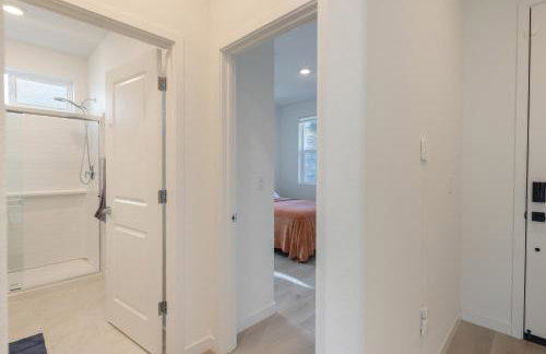 Modern Charming 4BR Home, Family Friendly, Office Space, Fast WiFi, Free Parking - Foto 17