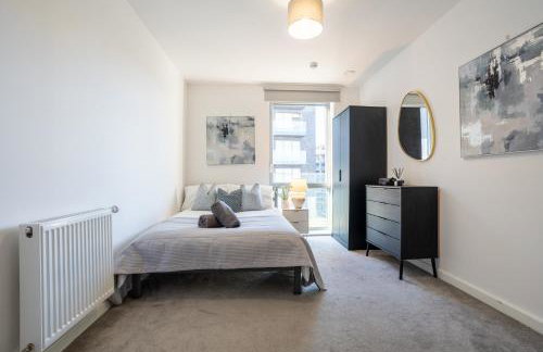 Central Wembley Stadium Luxe Stay with Pool Table - Foto 6