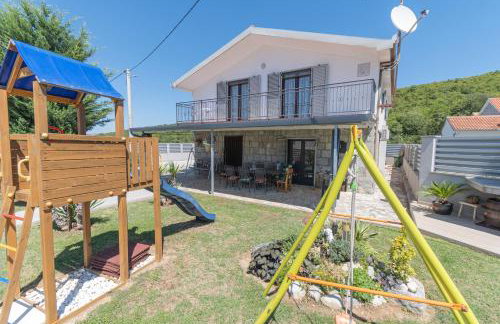 Spacious villa for 10 with a big private pool - Photo 59