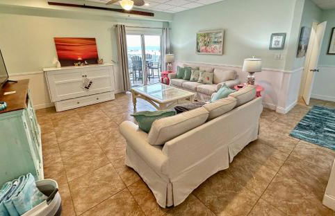 Pensacola Beach Gulf-Front 2BR Condo with Pool & Hot Tub - Photo 7