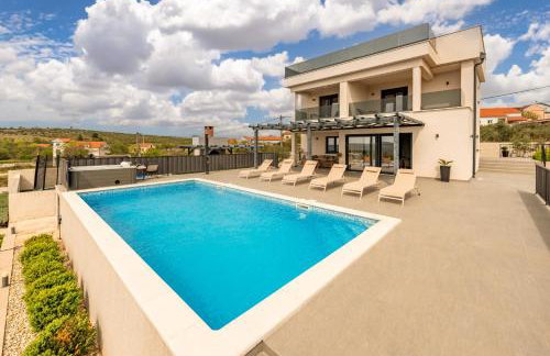 Villa Katarina with pool and jacuzzi - Foto 17