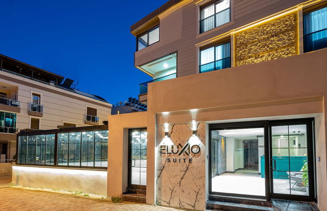 Eluxio Suite Hotel - Photo 73