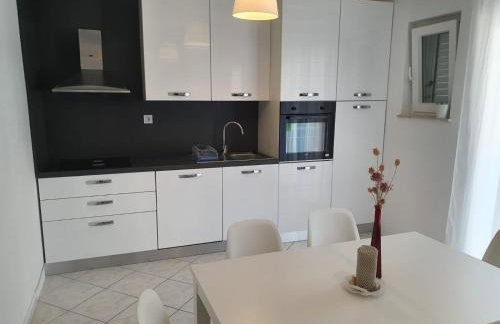 Apartmani Peran - Photo 34