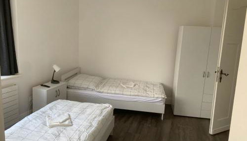 Sleek Apartment in Troisdorf - Foto 5, towels, wardrobe