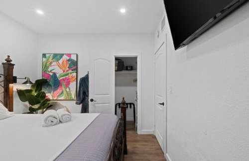 Stunning Little Havana Suites Close to airport, Calle Ocho, Brickell, Wynwood and the Beaches - Free Parking - Foto 23