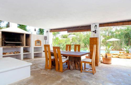 Classic Villa for 12- Pool, BBQ, big exterior area - Foto 34