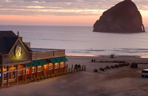 Ocean Front...Sand in your toes getaway!! - Foto 22