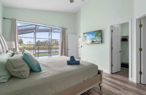 Single-Level Home w Heated Pool & 9MI to Disney - Photo 18