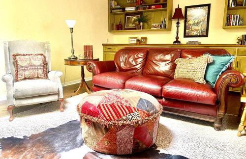 I40 Large Tuscany 4 bed 20min PDC - Photo 11