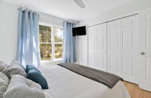 Middle Sound Hideaway~Beaches, Shopping, Families - Foto 52