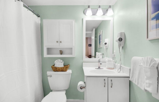 Pelican Beach Resort 505 - Photo 16