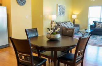 Stunning 3BR Apt, Parking, Full Kitchen, WiFi -H- - Foto 6