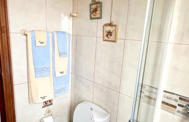 Apartment with Huge Deck Nestled in Marvelous Gardens - Nidos - Foto 3