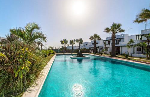 B16-Dúplex luminoso+ piscina a 150 m del mar - Foto 1