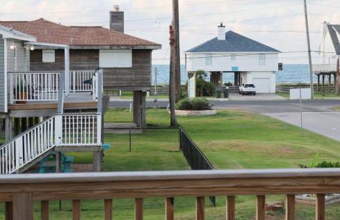 Zachary Beach House, Ocean views & walk to beach! - Foto 11