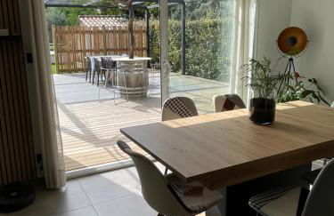 Maison climatisée avec grand jardin, piscine privée et Jacuzzi - Foto 7