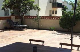 Apartament amb dues grans terrasses de 50 m2 i 16 m2 a 300 m de la platja - Foto 1