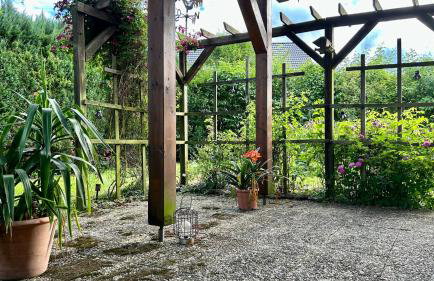 Großzügige Wohnung mit Terrasse und Gartenzugang - das komplette Erdgeschoß - Foto 18