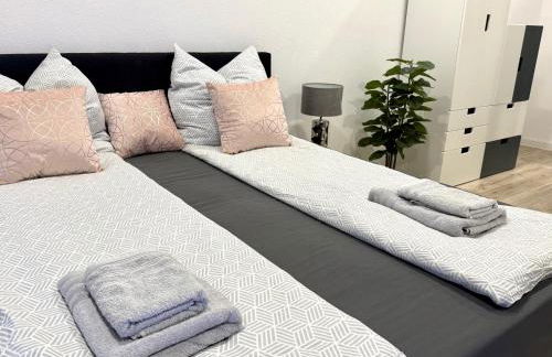 NEU Goldstadt Luxe Studio- City Apartment Schlössle - Photo 8