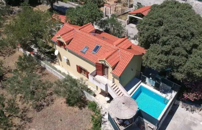 Charming Holiday Home With Private Pool - Foto 1