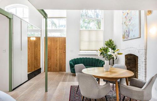 Schoolbell Mews full 3 bedroom 2 bathroom architect designed mews house Fabulous Bow, Victoria Park Location - Foto 8