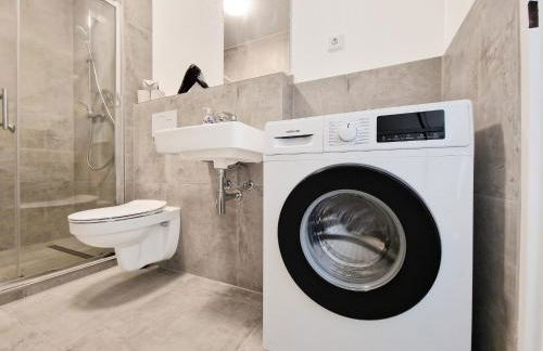 Tolstov Apartments - Monteurwohnungen - 3 Schlafzimmer - Küche - Balkon - Waschmaschine - 25 Min zur Messe DUS - Foto 12