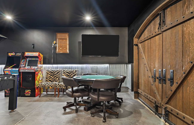 Luxe 7bdr Oasis w/ Pool, Putting Green, Game Room Villa Del Gallo by Avantstay - Foto 28