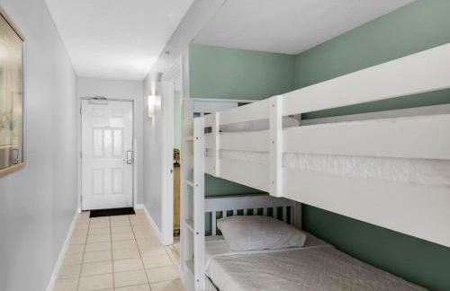 Pelican Beach Resort 405 - Foto 16