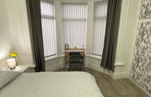 Coastal Retreat-NEW DAY PROPERTIES-next to beach - Foto 10