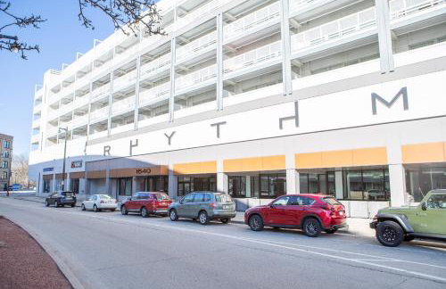 East Side 1BR Apt - Near Brady St and Fiserv with Balcony - Foto 21