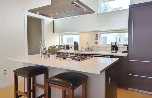 Bayfront AC-Insane Views! Luxury Escape on the Bay - Foto 8