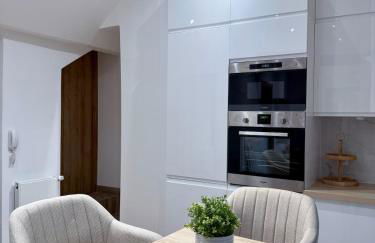 Modern Cocoon Under Roof Parking Close to Tram - Foto 16